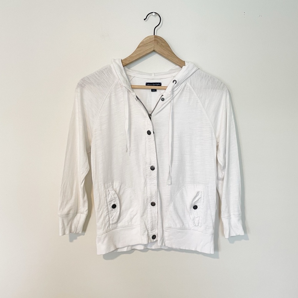American Eagle Outfitters White Zip-Up Hoodie